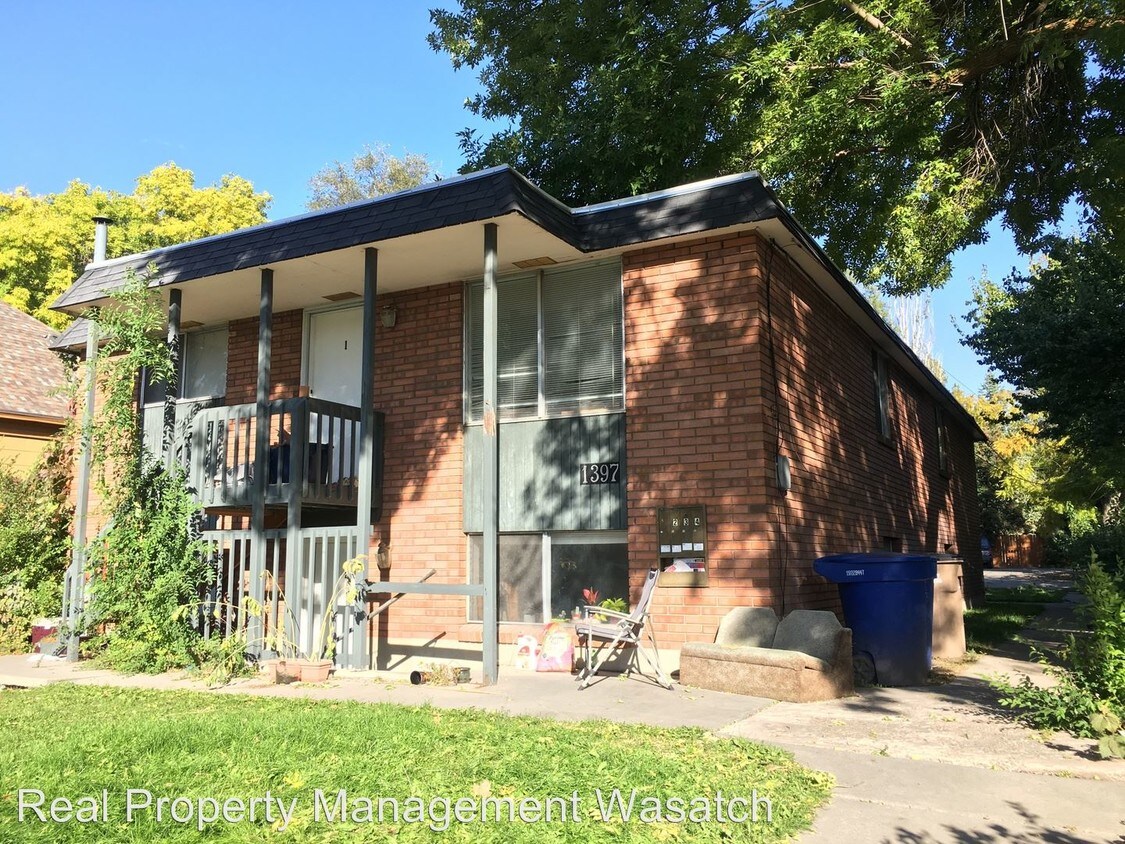 Primary Photo - 1397 S McClelland St