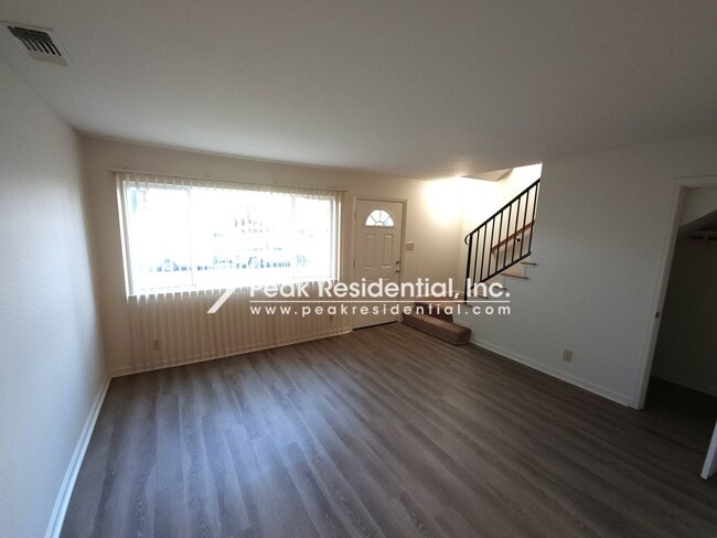 Building Photo - Talisman201