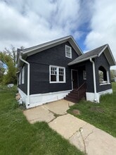 Building Photo - 3419 Delaware St