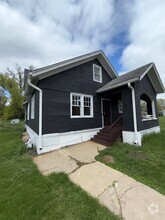 Building Photo - 3419 Delaware St
