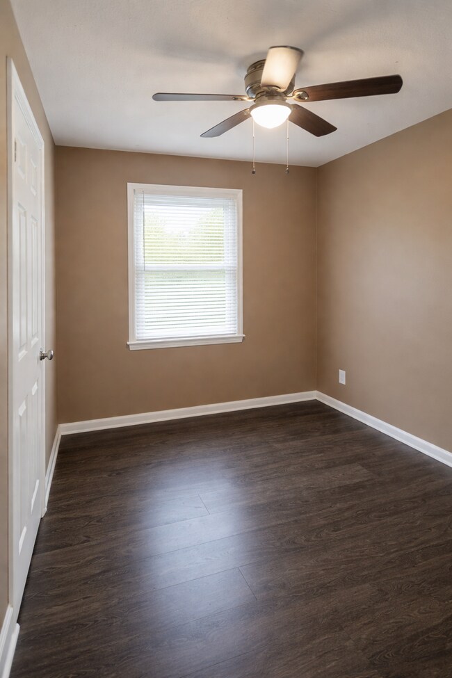 Foto del edificio - 1309 County Home Rd