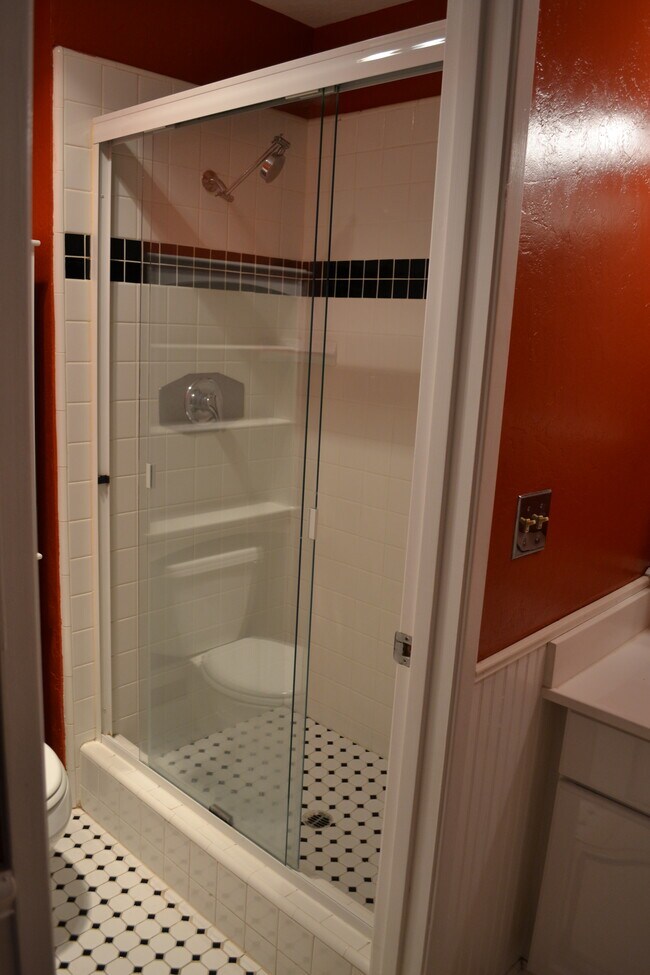 bathroom - 954 Kiely Blvd