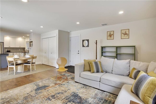 Foto del edificio - 808 Buckeye St