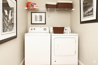 1BR,1BA-Athena - The Alexander at South Virginia