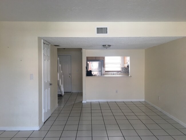 Foto del edificio - 2261 W 53rd St