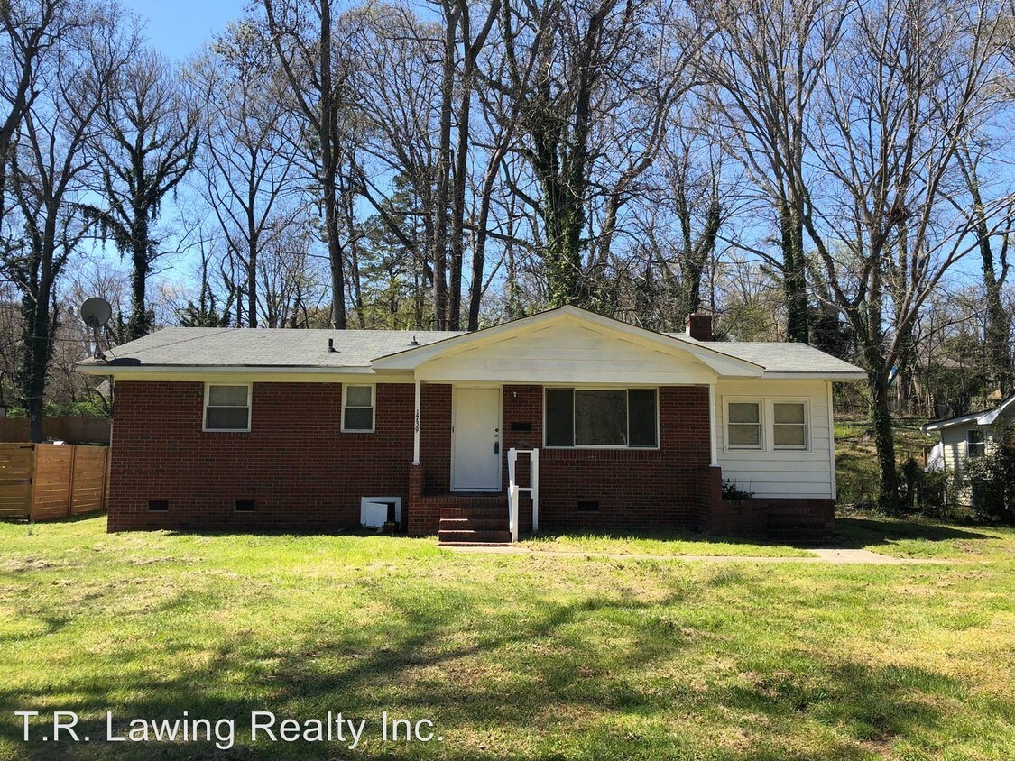 Primary Photo - 3 br, 1 bath House - 1739 Masonic Drive