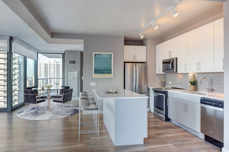 Foto principal - 540 N Dearborn Pkwy