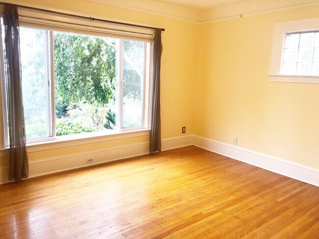 Photo - Beautiful Madison Valley Craftsman House