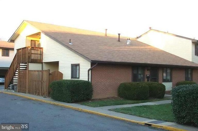 Photo - 8415 Benecia Ct House