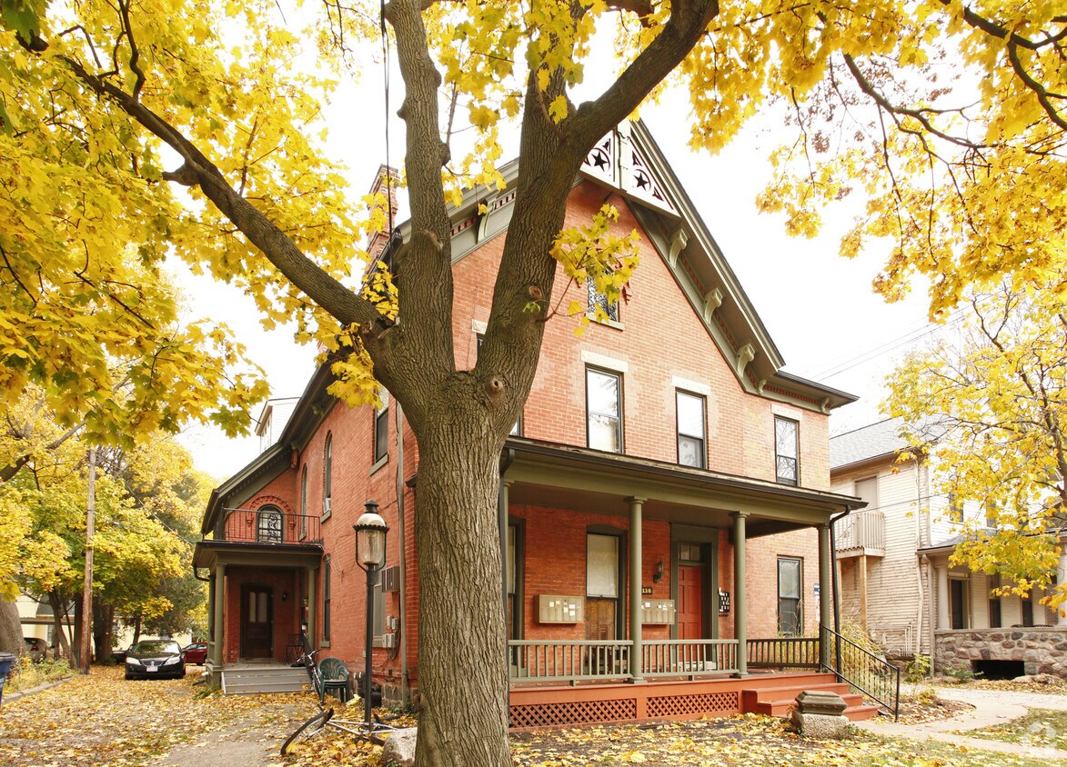 Foto principal - 114 N Ingalls St