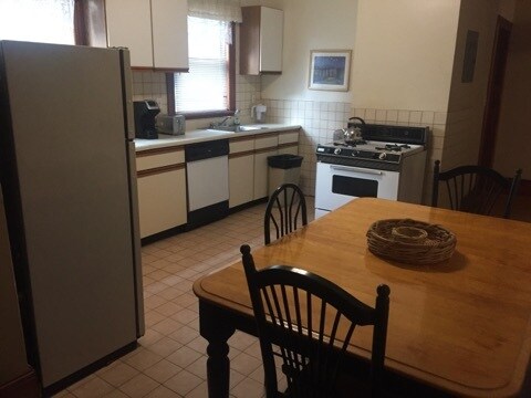 Kitchen - 36 Linden St