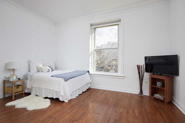Foto del edificio - 1851 Columbia Rd NW
