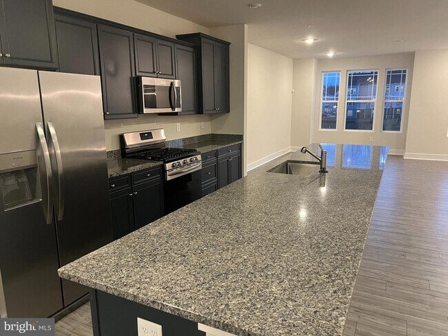 Foto del edificio - 304 Sweetbay Rd