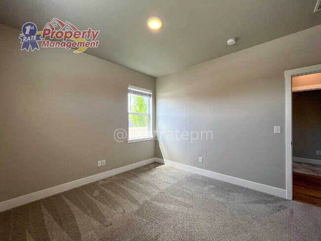Building Photo - 6065 S Catria Pl