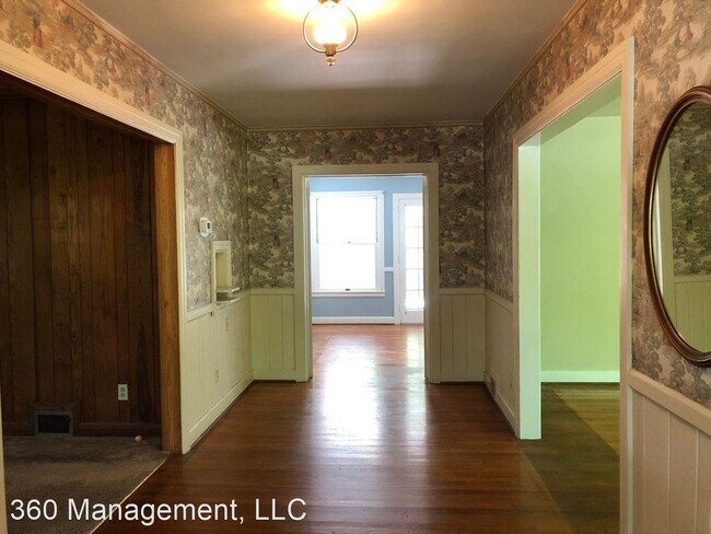 Foto del edificio - 3 br, 2 bath House - 815 S. Gay St