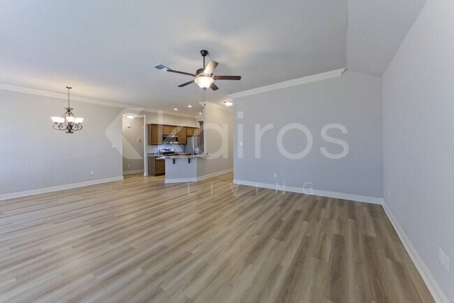 Building Photo - 3207 Rosehill Dr.