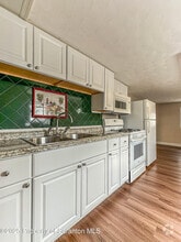 Building Photo - 502 Cypress St