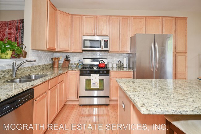 Building Photo - 303 Lannon Ct