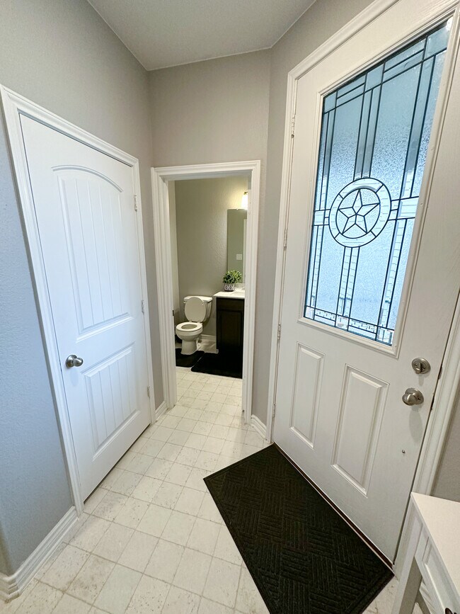 Half bath downstairs - 10111 Hickory Crk
