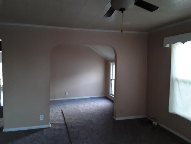 Building Photo - 153 Essex St