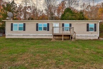 Building Photo - 160 Clays Ct