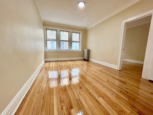 Building Photo - 4115 W School St