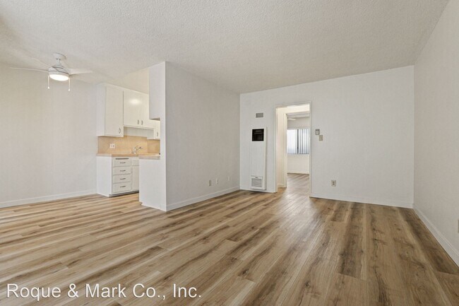 Foto del edificio - 1 br, 1 bath Apartment - 1550 S. Saltair A...