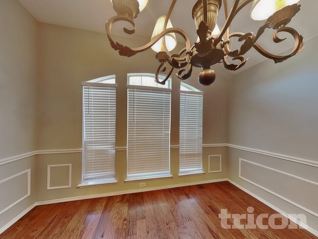 Foto del edificio - 4702 Valleyview Dr