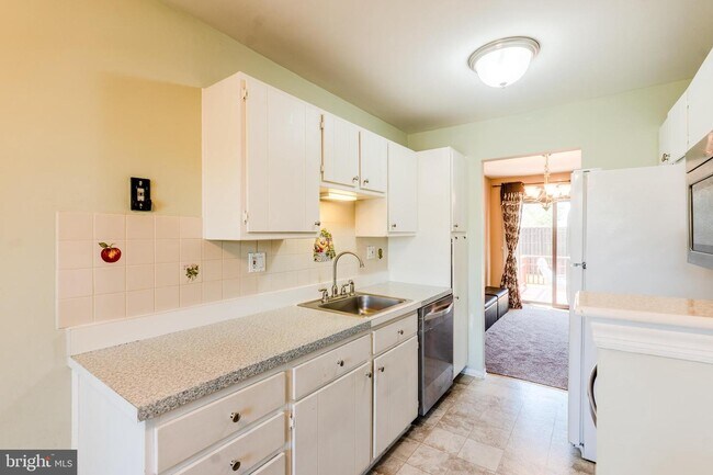 Building Photo - 304 McKean Ct