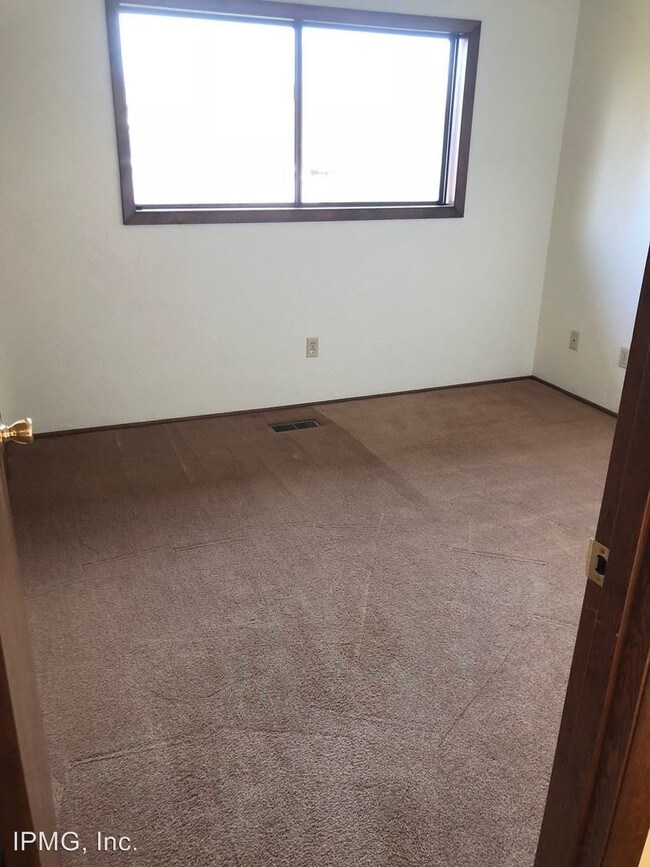 Foto del edificio - 4 br, 2 bath House - 562 Aspen Street