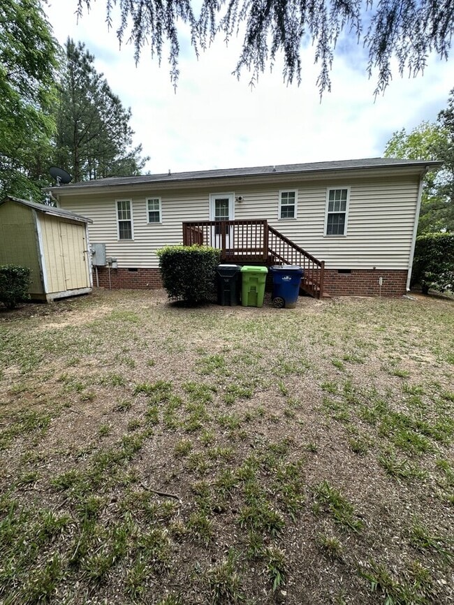 Building Photo - 860 Darby St, Raleigh, NC 27610
