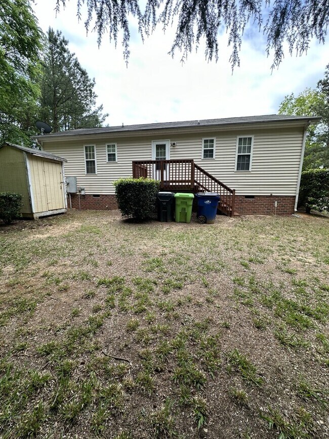 Foto del edificio - 860 Darby St, Raleigh, NC 27610