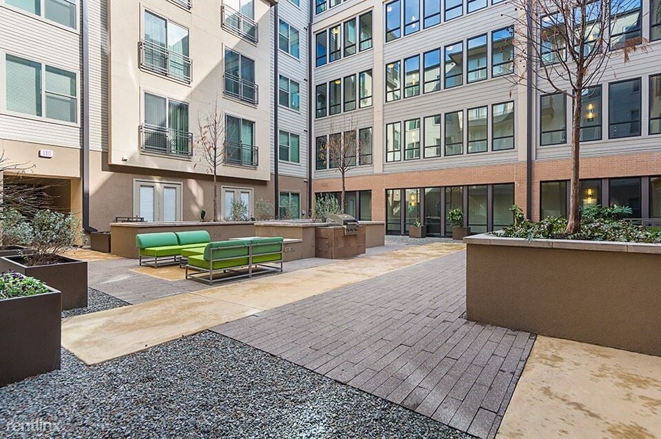 Foto principal - 3030 Hester Ave