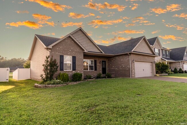 Building Photo - 8838 Hedgewood Ct