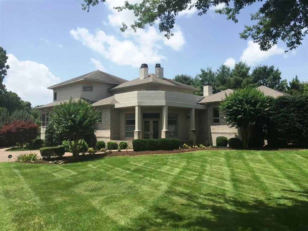 Primary Photo - COMING SOON!! Executive home with in groun...
