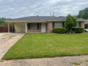 Building Photo - 346 Wayne Dr