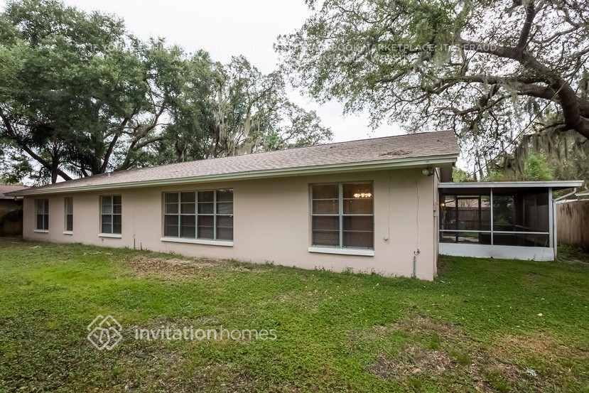 Building Photo - 2314 Medford Ln