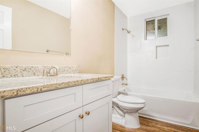 Foto del edificio - 225 Fireside Way