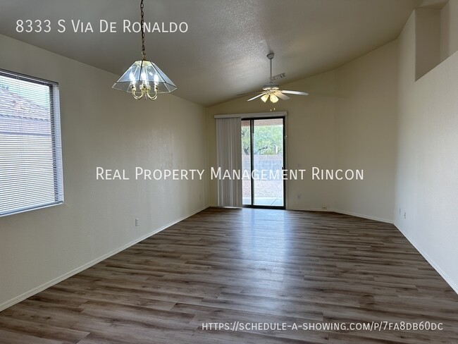 Building Photo - AVAILABLE NOW!!  Amazing 4bed/2bath in Rit...