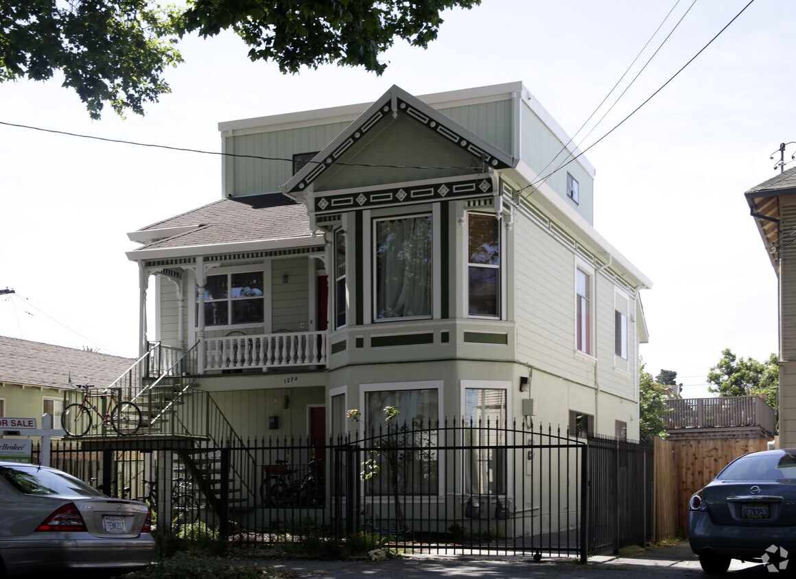 Primary Photo - 1274 Alcatraz Ave