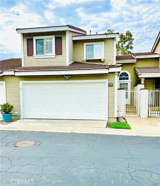 Foto principal - 578 Canyon Hill Rd
