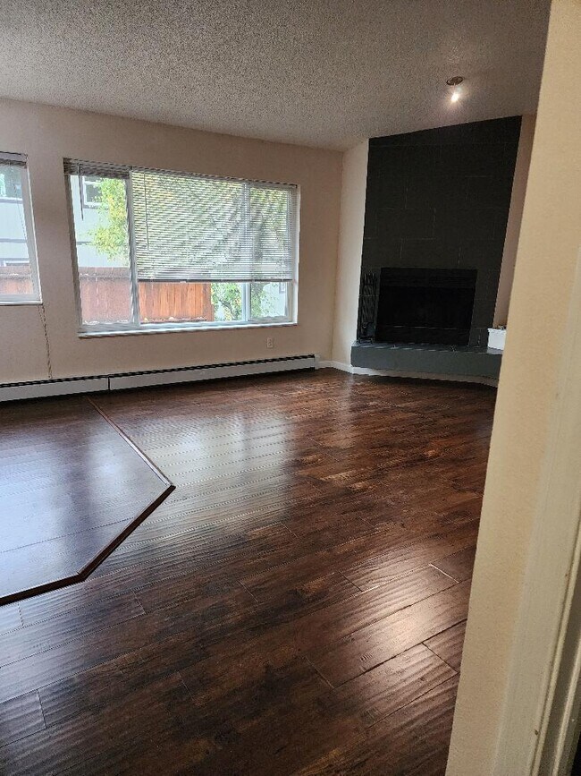 Sala de estar - 928 E 10th Ave