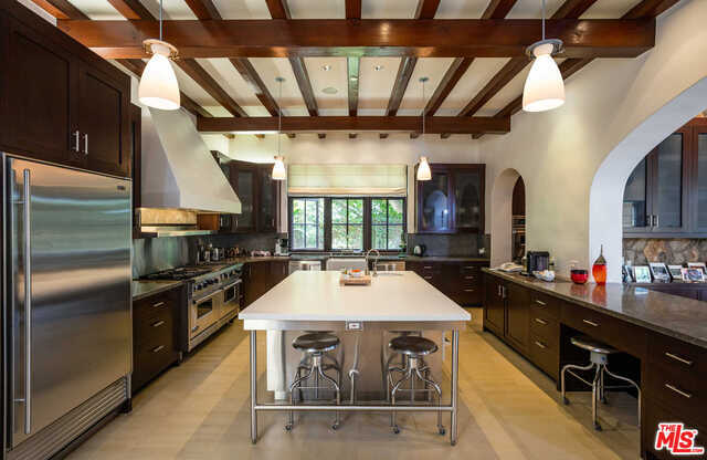 Foto del edificio - 908 N Bedford Dr