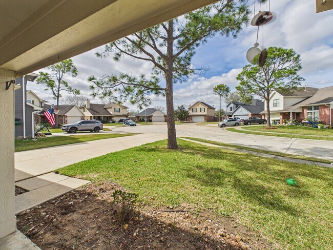 Foto del edificio - 1151 Andover Dr