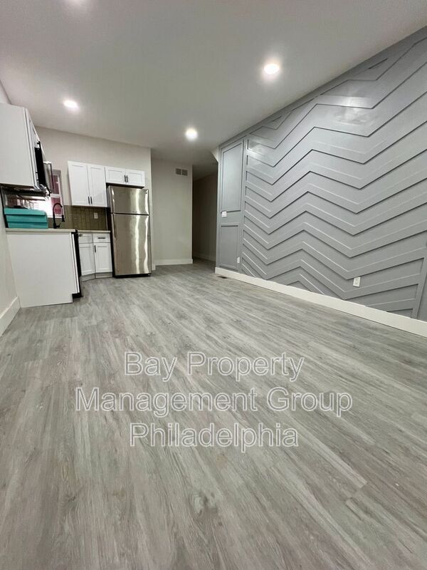 Foto del edificio - 32 S 62nd St