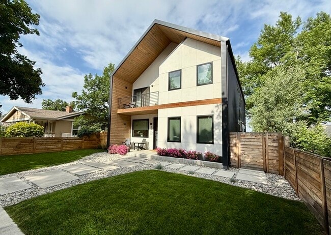 Building Photo - 4465 Zenobia St
