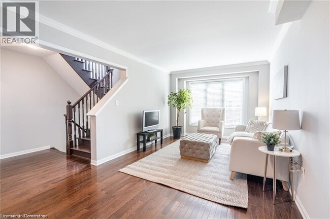 Building Photo - 69 Hepworth Cres