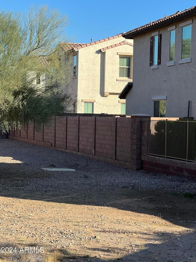 Building Photo - 1522 W Marlin Dr