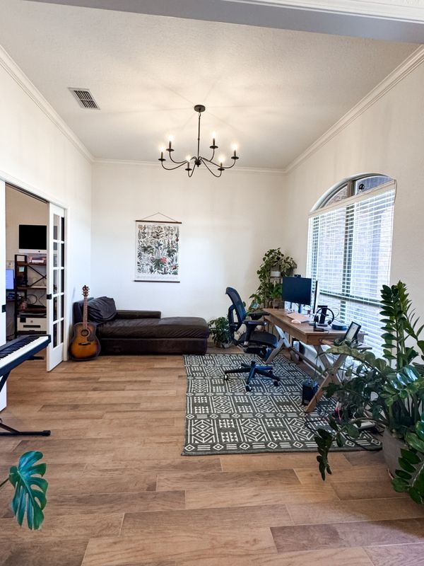 Foto del edificio - 9000 Lundy Ln