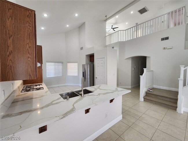 Building Photo - 753 Maranello St